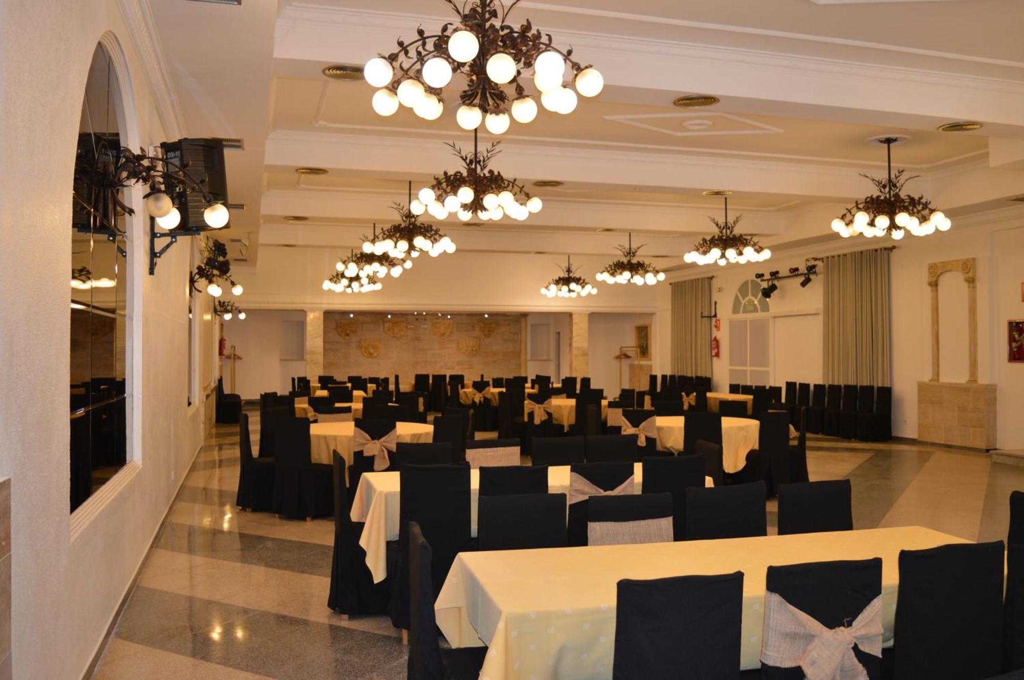 Valdepeñas Nuevo Hotel Capitolio מראה חיצוני תמונה